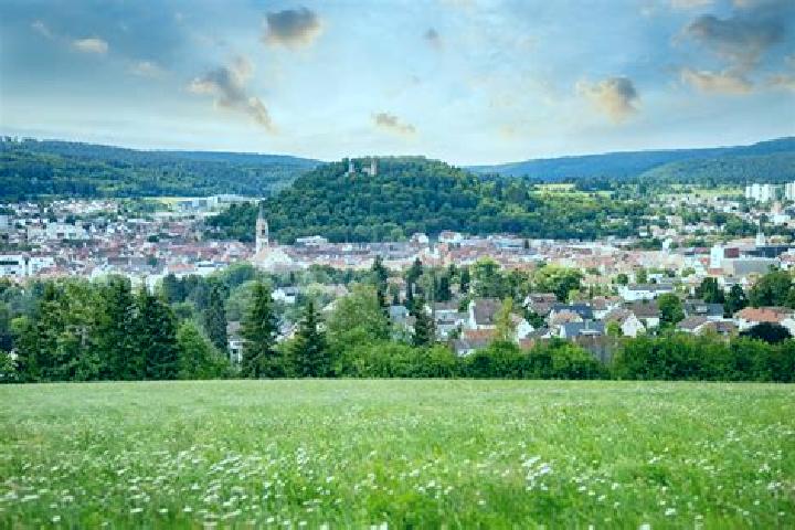 Quinn, 33 — Escort in Spaichingen, Germany