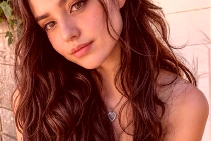 Quinn, 34, a auburn hazel-eyed middle eastern companion based in Gross Ippener. Offering Striptease, Couples, Roleplay. Available for incall and outcall, ove...