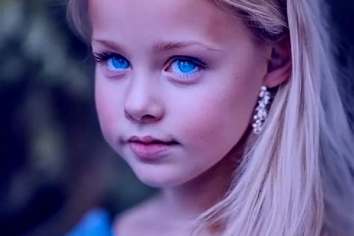 Quinn, 34, a blonde blue-eyed caucasian companion based in Utopia. Offering Massage, GFE, Girlfriend Experience, Roleplay. Available for incall and outcall, ...
