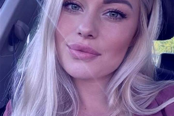 Quinn, 34, a blonde hazel-eyed latina companion based in La Ensenada. Offering Fetish, Dinner Date, 69. Available for incall and outcall, overnight bookings ...