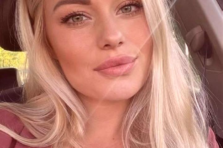 Quinn, 34, a blonde hazel-eyed slavic companion based in Qilan. Offering Massage, BDSM, Deep French Kissing, Prostate Massage. Available for incall and outca...