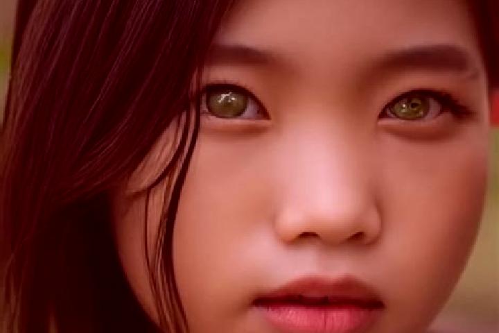 Quinn, 34, a chestnut green-eyed asian companion based in Surrey. Offering OWO, Tantra, Girlfriend Experience, BDSM. Available for incall and outcall, overni...