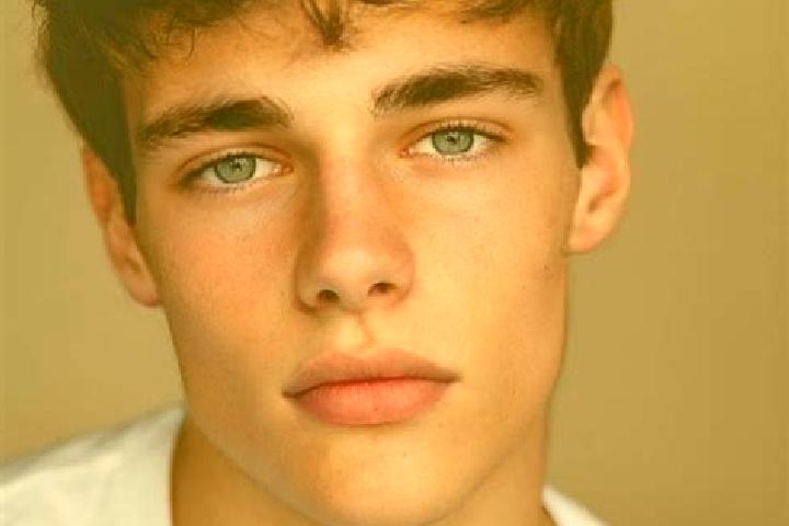 Quinn, 34, a red brown-eyed caucasian companion based in Acton. Offering Deep French Kissing, Domination, Erotic Massage, OWO. Available for incall and outca...
