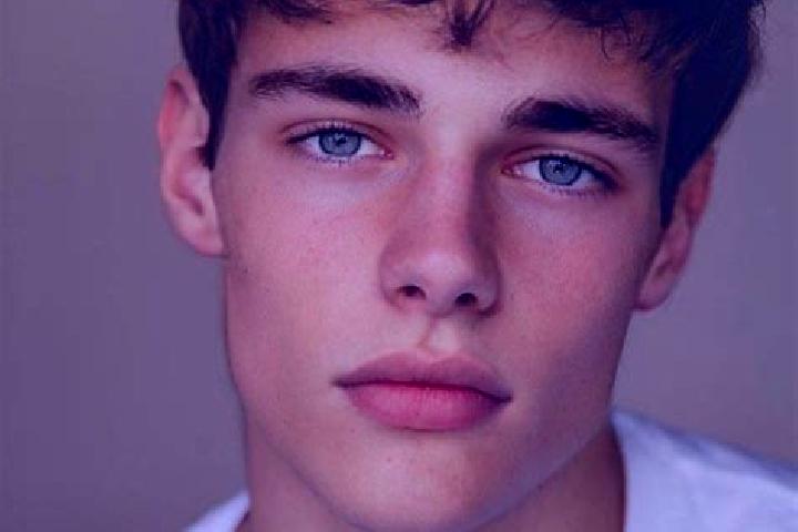 Quinn, 34, a red green-eyed caucasian companion based in Solano. Offering 69, Roleplay, Striptease, Overnight. Available for incall and outcall, day and even...