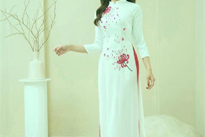 Quinn, 34 — Escort in Aozai, China