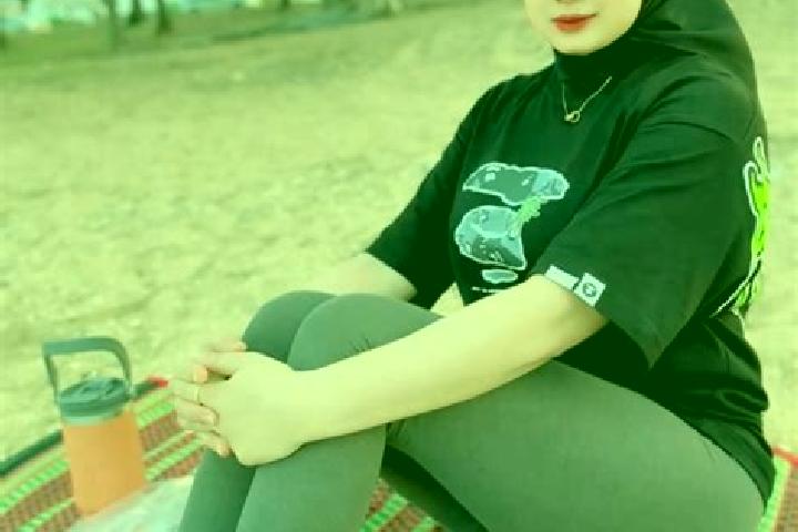Quinn, 34 — Escort in Dikir, Indonesia