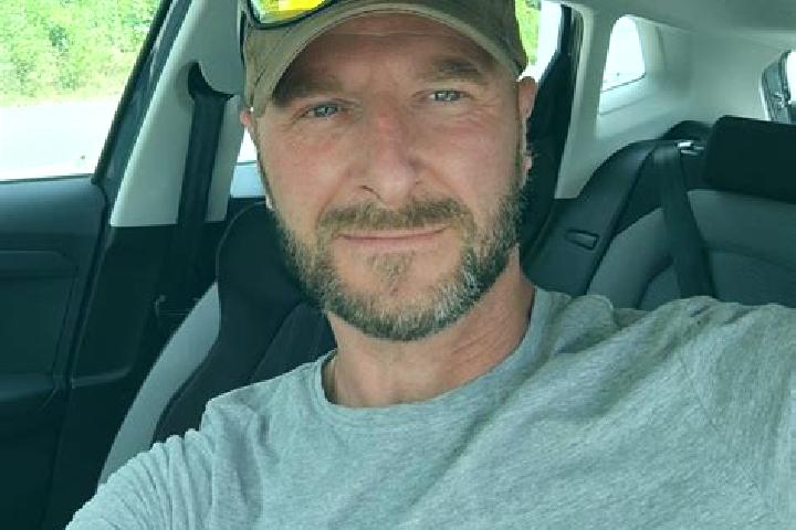 Quinn, 34 — Escort in Ebelsbach, Germany