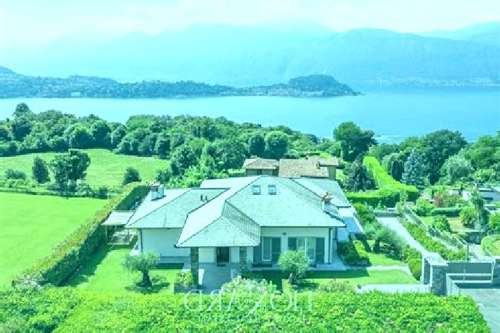 Quinn, 34 — Escort in Griante, Italy