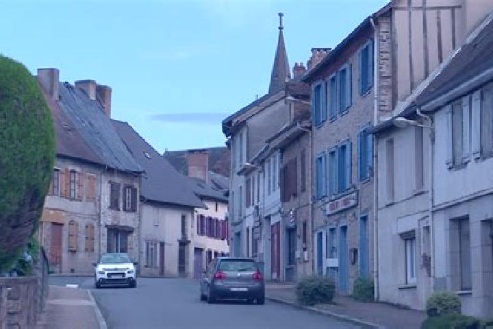 Quinn, 34 — Escort in Magnac-Bourg, France