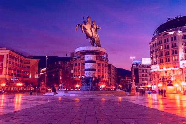 Quinn, 34 — Escort in Velesta, North Macedonia