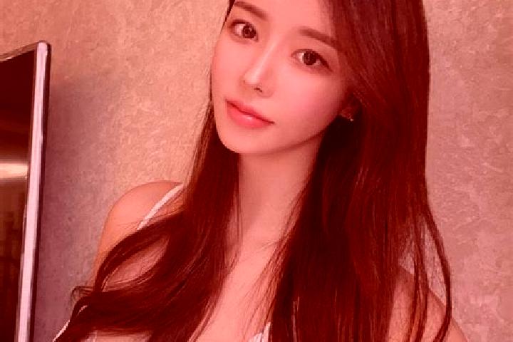 Quinn, 34 — Escort in Zhangguizhuang, China