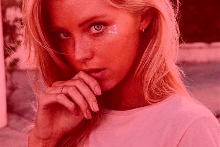Quinn, 35, a blonde blue-eyed middle eastern companion based in Seinsfeld. Offering GFE, CIM, 69. Available for incall and outcall, day and evening dates.