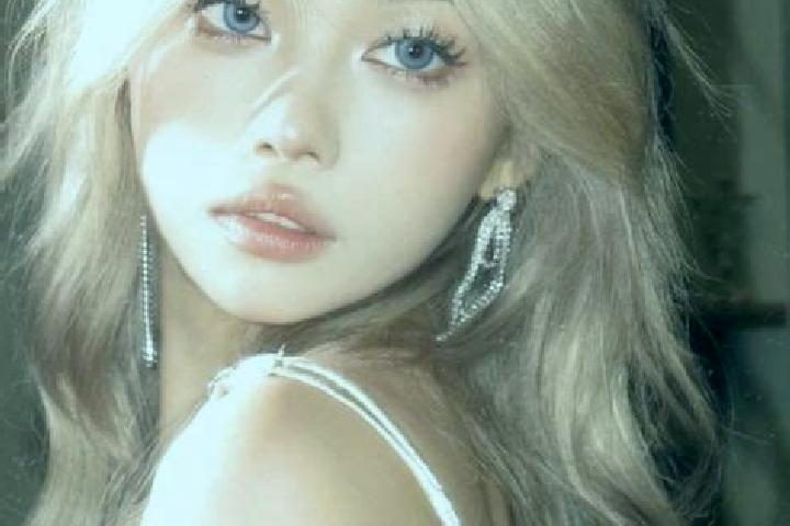Quinn, 35, a blonde dark-eyed asian companion based in San Giorgio Canavese. Offering Party Girl, GFE, Girlfriend Experience. Available for incall and outcal...