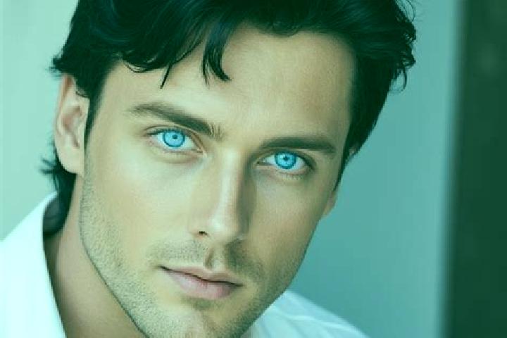 Quinn, 35, a red blue-eyed mixed companion based in Sanzhi. Offering OWO, Deep French Kissing, Girlfriend Experience. Available for incall and outcall, overn...