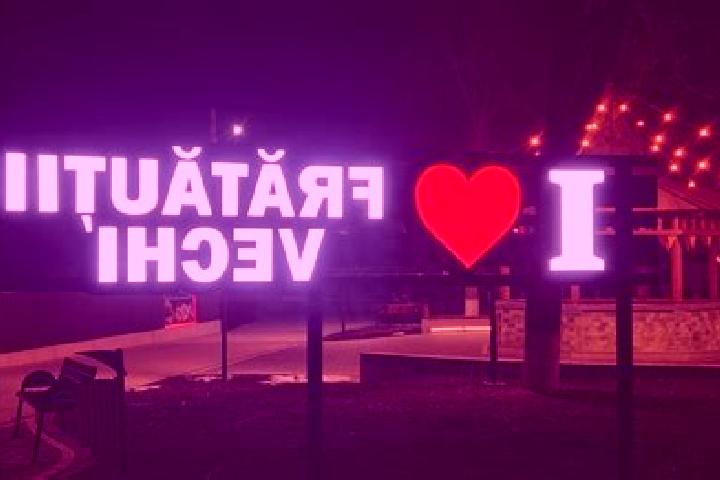 Quinn, 35 — Escort in Fundu Hertii, Romania