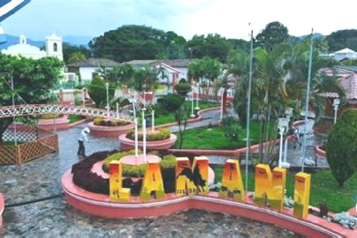 Quinn, 35 — Escort in Lamani, Honduras