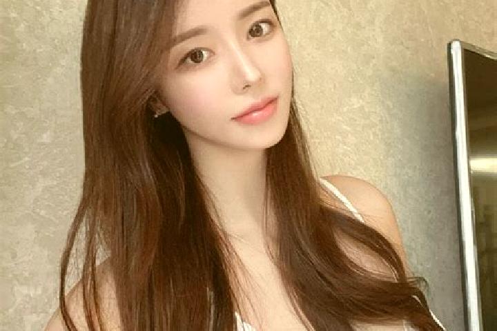 Quinn, 35 — Escort in Qiandong, China