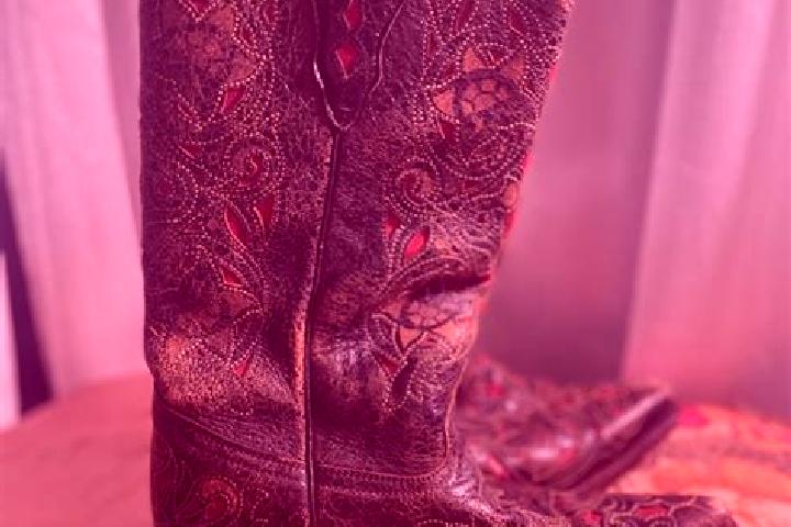 Quinn, 35 — Escort in Red Corral, United States