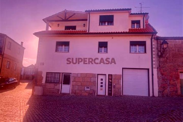 Quinn, 35 — Escort in Sernancelhe, Portugal
