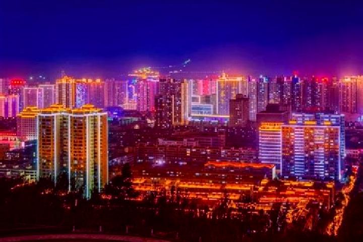 Quinn, 35 — Escort in Xiadu, China