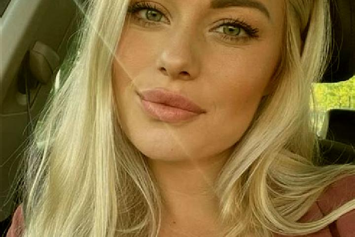 Quinn, 36, a blonde hazel-eyed ebony companion based in Ephrata. Offering Tantra, Travel Companion, Prostate Massage. Available for incall and outcall, day a...