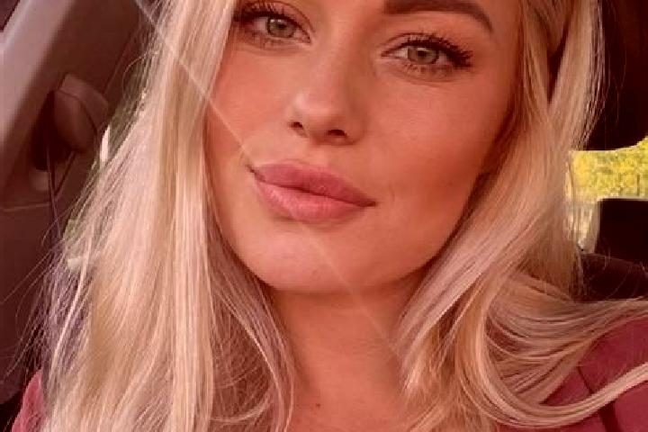 Quinn, 36, a blonde hazel-eyed latina companion based in Malton. Offering Dinner Date, Fetish, Massage, Travel Companion, Domination. Available for incall an...