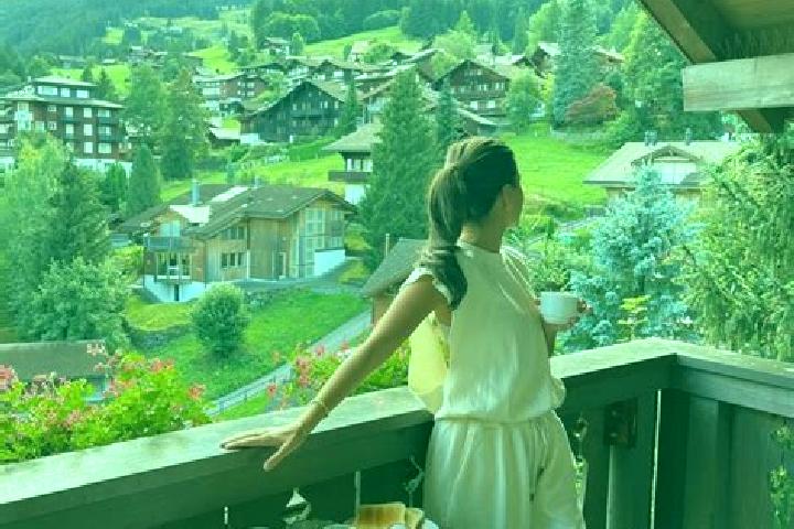 Quinn, 36 — Escort in Blecherette, Switzerland