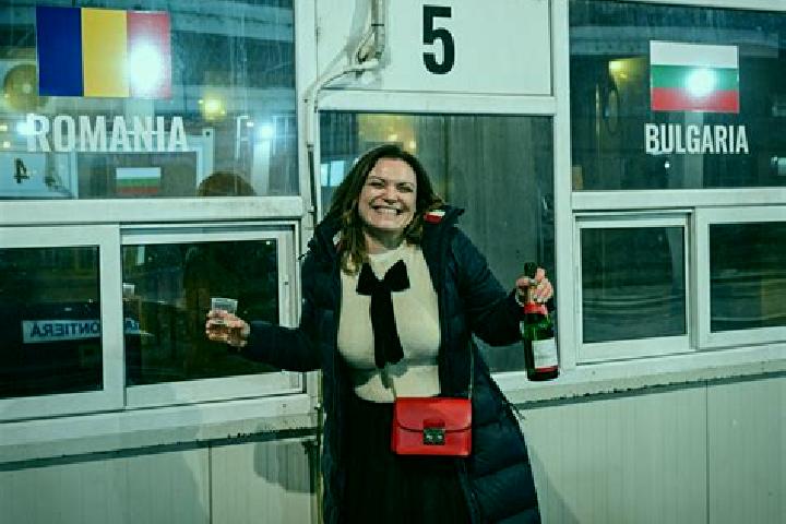 Quinn, 36 — Escort in Hoceni, Romania