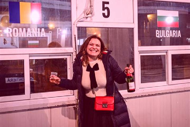 Quinn, 36 — Escort in Igoiu, Romania