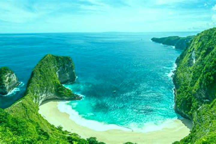 Quinn, 36 — Escort in Plandi, Indonesia