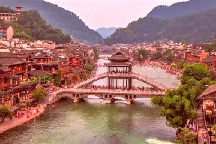 Quinn, 36 — Escort in Xiongzhang, China