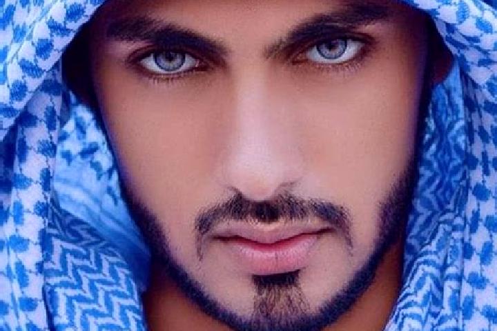 Quinn, 37, a auburn blue-eyed middle eastern companion based in Shyrivtsi. Offering Travel Companion, Duos, Roleplay, Dinner Date, Overnight. Available for i...