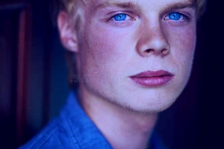 Quinn, 37, a blonde blue-eyed mixed companion based in Morannes. Offering Overnight, Girlfriend Experience, Domination. Available for incall and outcall, ove...