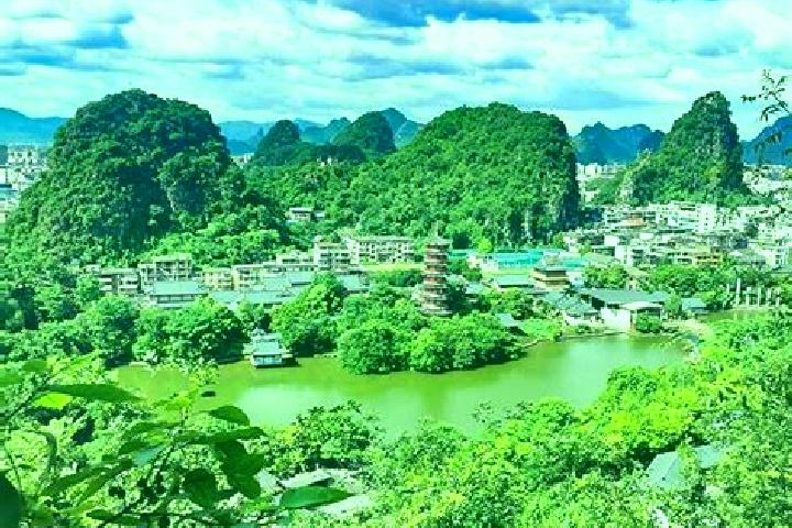 Quinn, 37 — Escort in Diecai, China