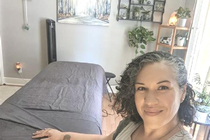Quinn, 38, a auburn amber-eyed latina companion based in Szastarka. Offering GFE, BDSM, Erotic Massage. Available for incall and outcall, overnight bookings ...