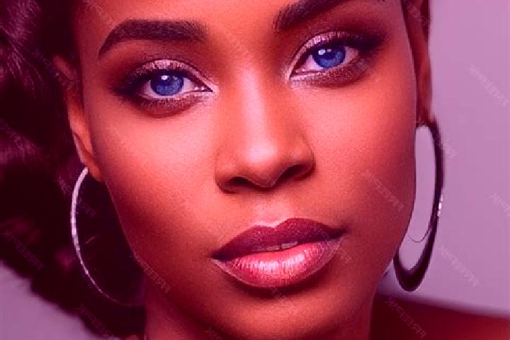 Quinn, 38, a auburn blue-eyed ebony companion based in Dahoua. Offering Tantra, Deep French Kissing, Roleplay, Fetish. Available for incall and outcall, over...