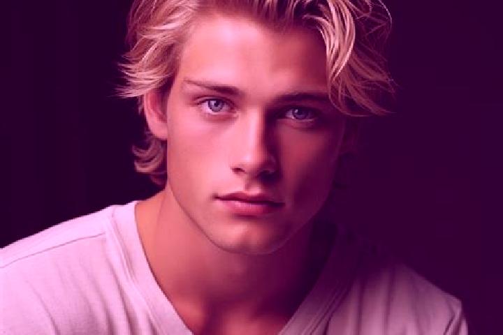 Quinn, 38, a blonde brown-eyed european companion based in Mambai. Offering Massage, Roleplay, Domination, Striptease, A-Level. Available for incall and outc...