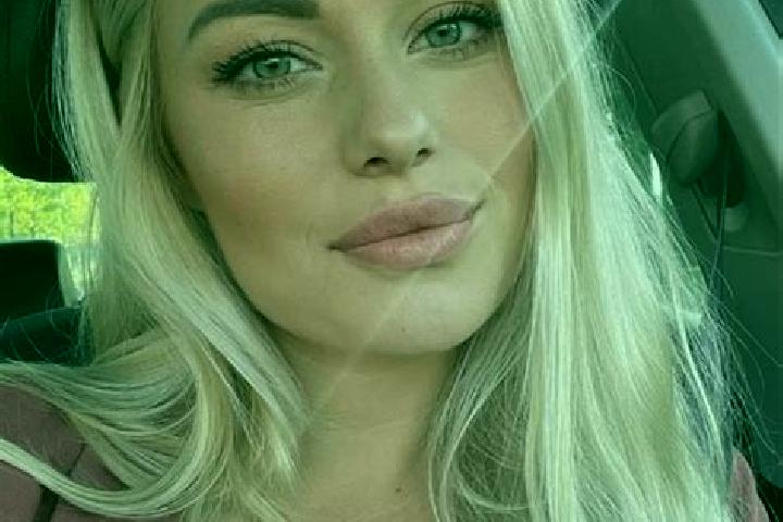 Quinn, 38, a blonde hazel-eyed european companion based in Mali Kanivtsi. Offering BDSM, 69, Deep French Kissing. Available for incall and outcall, day and e...
