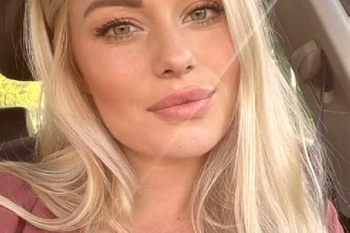 Quinn, 38, a blonde hazel-eyed mixed companion based in Saulieu. Offering Fetish, Overnight, Domination. Available for incall and outcall, overnight bookings...