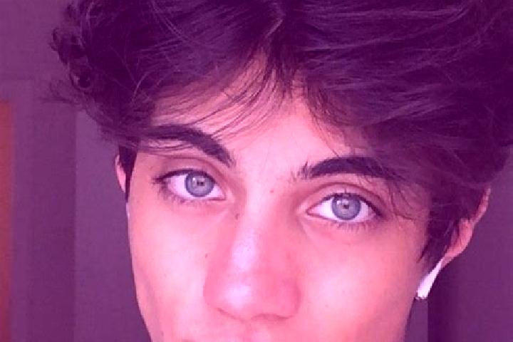 Quinn, 38, a chestnut grey-eyed caucasian companion based in Saint-Simeon. Offering Domination, Striptease, Massage, Roleplay. Available for incall and outca...