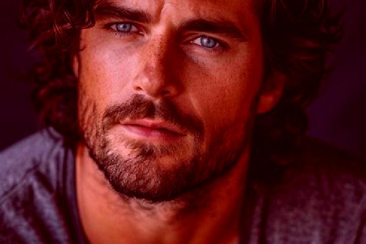 Quinn, 38, a chestnut grey-eyed slavic companion based in Nea Ionia. Offering 69, A-Level, Overnight. Available for incall and outcall, overnight bookings av...