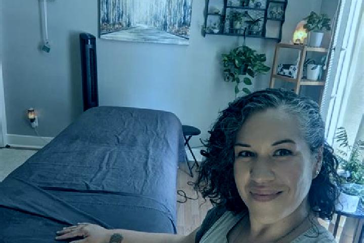 Quinn, 38, a dark blonde dark-eyed indian companion based in Rabkavi. Offering Massage, Erotic Massage, CIM. Available for incall and outcall, day and evenin...