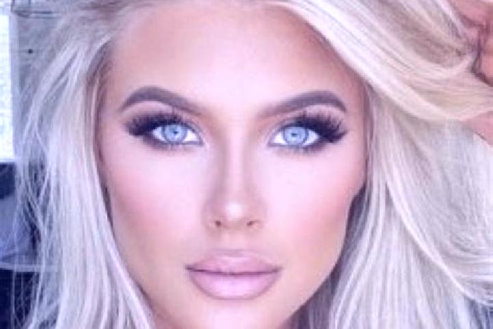 Quinn, 38, a platinum blonde brown-eyed ebony companion based in Naerpes. Offering CIM, GFE, Roleplay, Striptease, Fetish. Available for incall and outcall, ...
