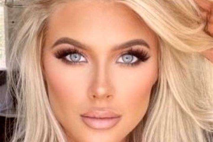 Quinn, 38, a platinum blonde dark-eyed middle eastern companion based in Nangxian. Offering Deep French Kissing, Couples, Overnight, OWO. Available for incal...