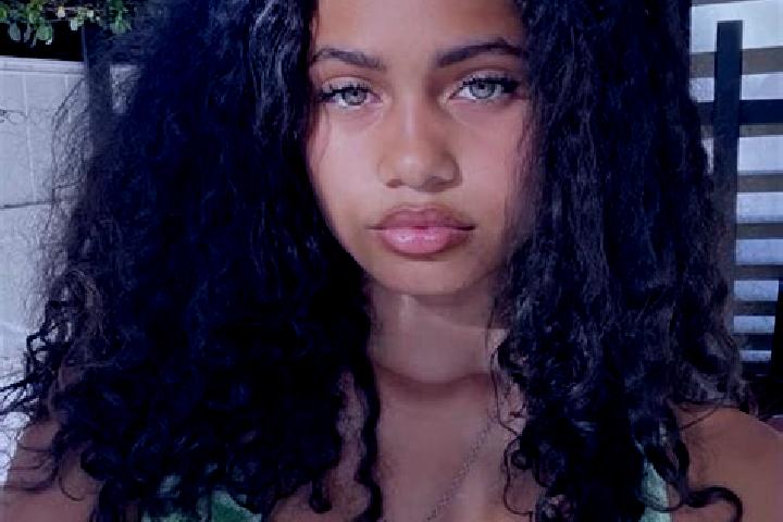 Quinn, 38, a red green-eyed mixed companion based in Lerchi. Offering Tantra, Dinner Date, Striptease. Available for incall and outcall, overnight bookings a...