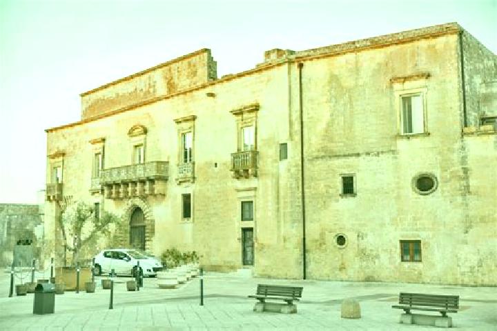 Quinn, 38 — Escort in Caprarica di Lecce, Italy
