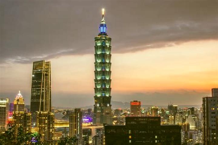 Quinn, 38 — Escort in Tianwei, Taiwan