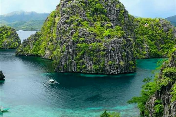Quinn, 39 — Escort in Tombongon, Philippines