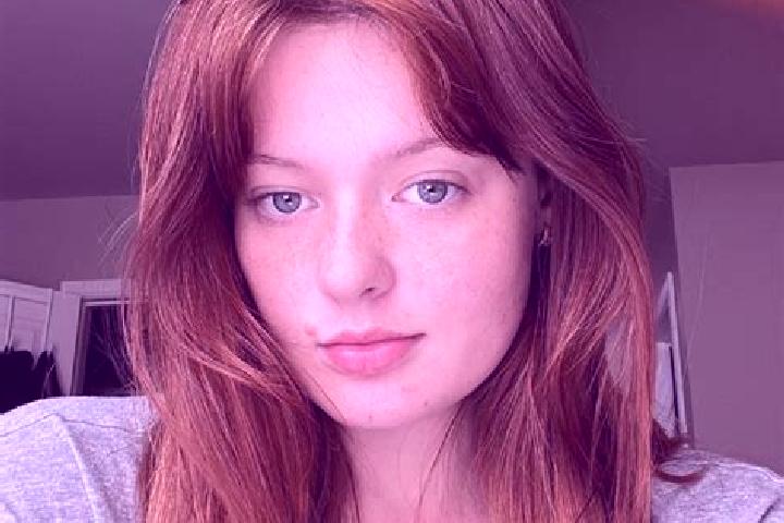 Riley, 20, a auburn grey-eyed caucasian companion based in Woree. Offering 69, GFE, Deep French Kissing. Available for incall and outcall, overnight bookings...
