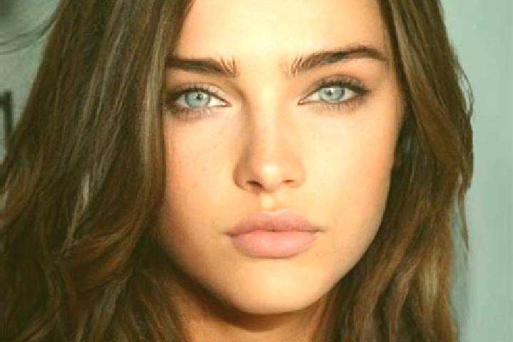 Riley, 20, a brunette dark-eyed mixed companion based in Armstrong Creek. Offering Party Girl, Overnight, OWO, Dinner Date. Available for incall and outcall,...